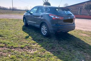 nissan qashqai 2015 