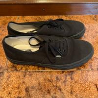 Vans Authentic nere