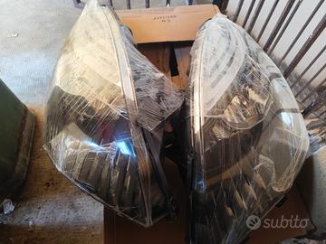 coppia fari nuovi Renault Scenic 