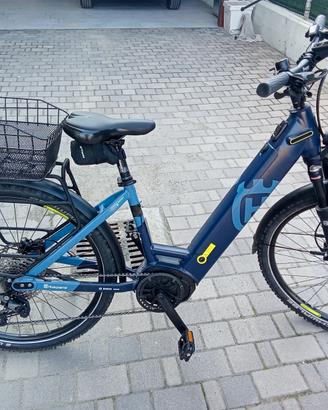 e-bike Husqvarna cross tourer ct2