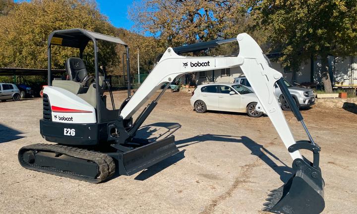 Miniescavatore bobcat e 26