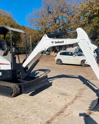Miniescavatore bobcat e 26