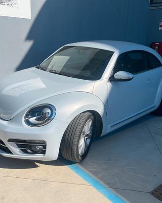 Volkswagen Maggiolino 2.0 TDI DSG Design BlueMotio