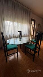 TAVOLO IN VETRO CON 4 SEDIE
