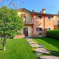 VILLA A SCHIERA D'ANGOLO A CASSANO D'ADDA