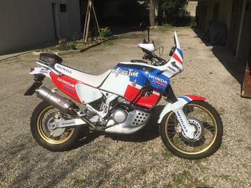 Africa Twin 750 Boano
