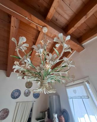 lampadario provenzale ed applique