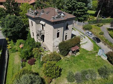 PORZIONE DI BIFAMILIARE A BRIVIO