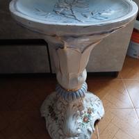 piedistallo o base decorativa in porcellana