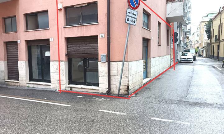 Locale Commerciale - Teramo