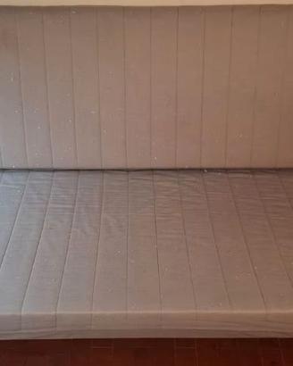 DIVANOLETTO IKEA 3 POSTI (1PIAZZA E 1/2 LETTO)