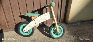 bicicletta senza pedali