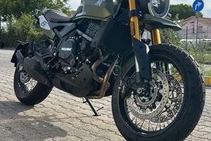 MOTO MORINI SEI E MEZZO SCR 650