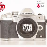 Olympus OM-D E-M10 IV