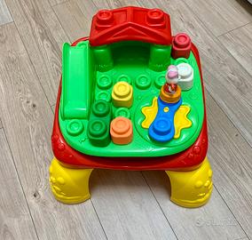Tavolo Parco Giochi Baby Clemmy di Clementoni.
