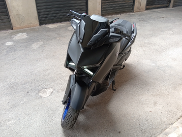 Yamaha xmax 300