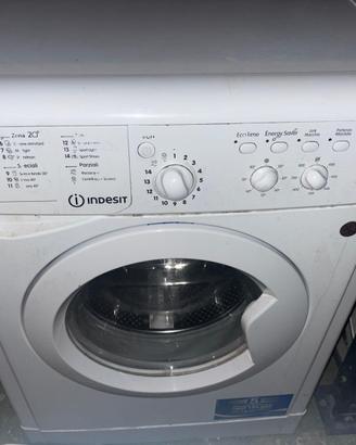 Lavatrice INDESIT, 6  kg, 800  Giri,  Classe  A+