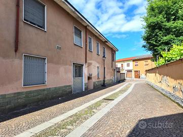 3 LOCALI A MARCALLO CON CASONE