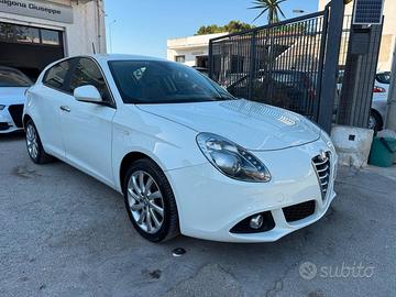 Alfa Romeo Giulietta 1.6 JTDm-2 105 CV Distinctive