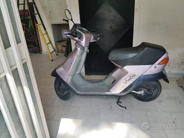 Derbi Vamos 50 – 50cc Scooter
