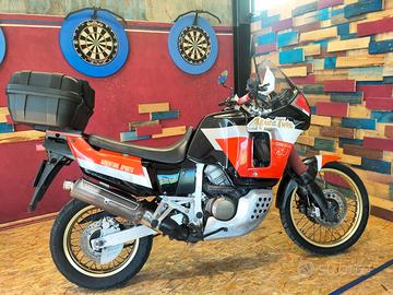 Honda Africa Twin XRV 750 RD04