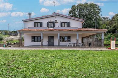 Villa Unifamiliare adiacente centro