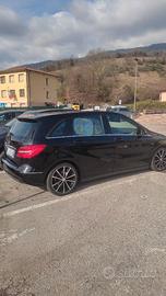 Auto Mercedes classe b 180