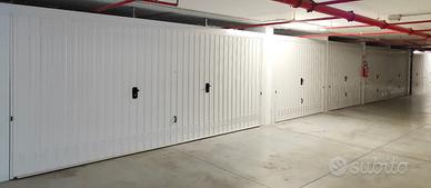 GARAGE BOX AUTO MAGAZZINO DEPOSITO 5,60 x 2,85