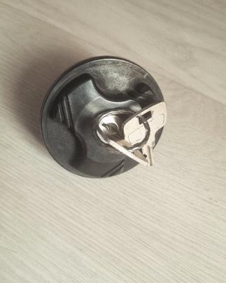 tappo benzina con chiave lancia fiat alfa  romeo 