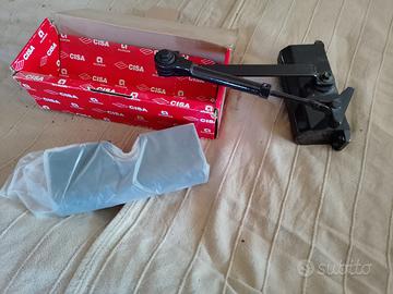 Chiudiporta con arresto Cisa