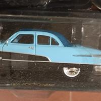 37 modellini di auto americane d'epoca 