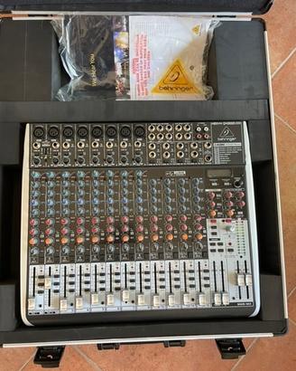 Behringer Xenix QX2222USB Mixer+Flightcase Thomann