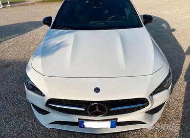 MERCEDES CLA 200D SHOOTING BRAKE PREMIUM
