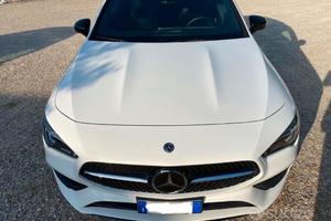 MERCEDES CLA 200D SHOOTING BRAKE PREMIUM
