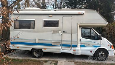 Camper Mansardato mt.6.5