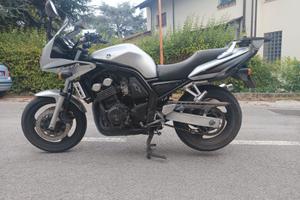 Yamaha Fazer FZS 600