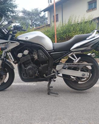 Yamaha Fazer FZS 600