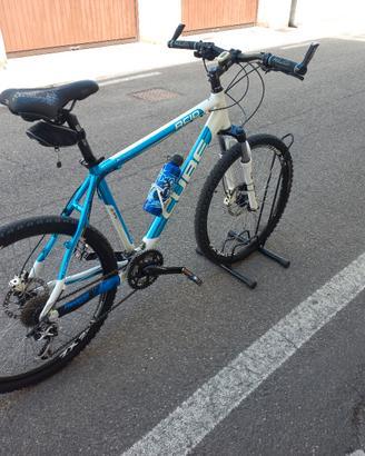 MTB Cube Acid