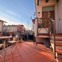 VILLA A SCHIERA A VALSAMOGGIA