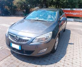 Opel Astra 1.4 100CV 5 porte