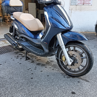 Beverly 400