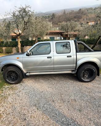 Nissan Navara D22