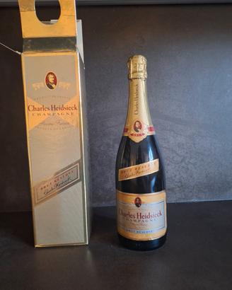 Champagne Charles Heidsieck Brut Réserve.