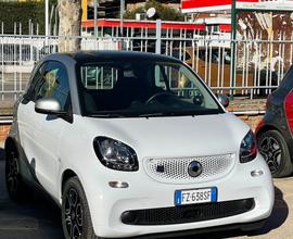 Smart ForTwo EQ Passion. Iva esposta