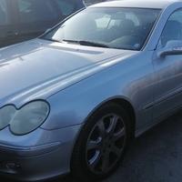 Ricambi Mercedes CLK 270 D del 2006 motore 612967