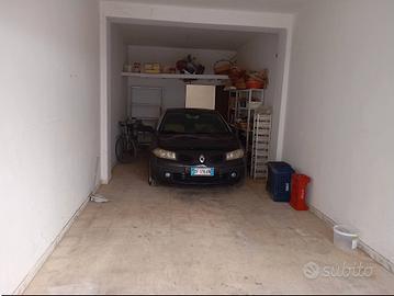 garage a livello strada