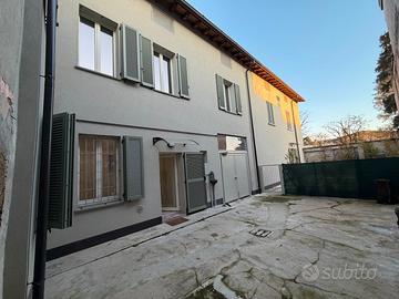Casa con cortile privato in centro a Codogno