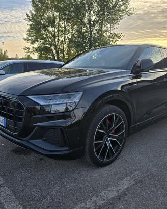 Audi Q8 3.0 sline 5.0 tdi