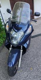 Honda Silver Wing 600