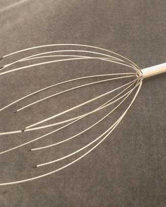 massaggiatore cuoio capelluto 